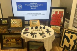 Γνωστός δικηγόρος συνελήφθη για απάτη με πίνακες ζωγραφικής και ράβδους χρυσού! ΦΩΤΟ