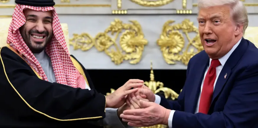 «Τον έδιωξα από το κλαμπ μου πριν από πολλά χρόνια, επειδή τον θεωρούσα άρρωστο ανώμαλο και μάλλον τελικά είχα δίκιο», αποκαλύψεις Τραμπ για Επστάιν