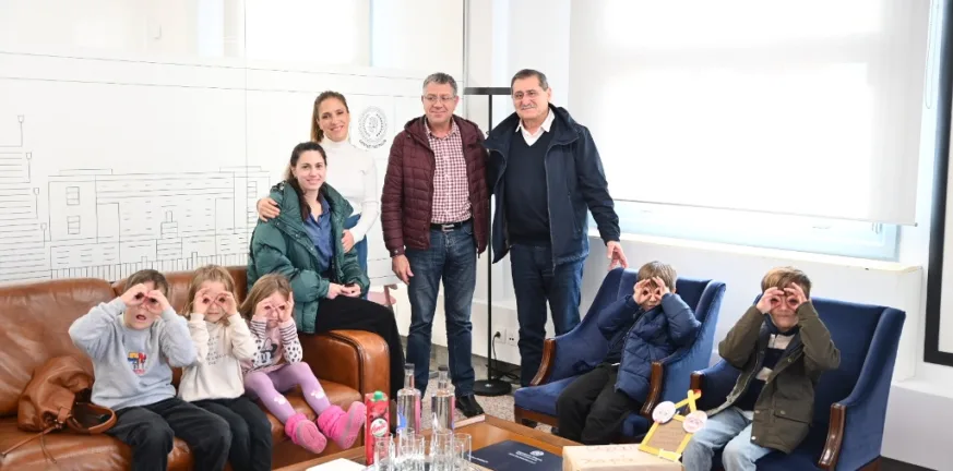 Πάτρα: Μαθητές του 32ου Δημοτικού προσφέρουν αγάπη σε συμπολίτες μέσα από κατασκευές τους