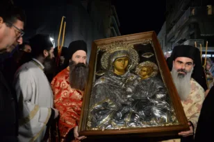 Πάτρα: Η υποδοχή με λαμπρότητα και κατάνυξη της εικόνας της Παναγίας Εσφαγμένης, ΦΩΤΟ