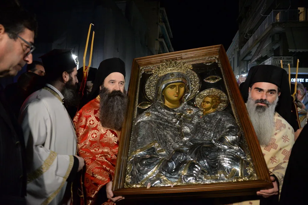 Πάτρα: Η υποδοχή με λαμπρότητα και κατάνυξη της εικόνας της Παναγίας Εσφαγμένης, ΦΩΤΟ