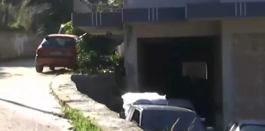 Δυτική Αχαΐα: «Τον κρατούσα αγκαλιά και πέσαμε μαζί» - Η κατάθεση του 25χρονου για την τραγωδία με τον 3χρονο