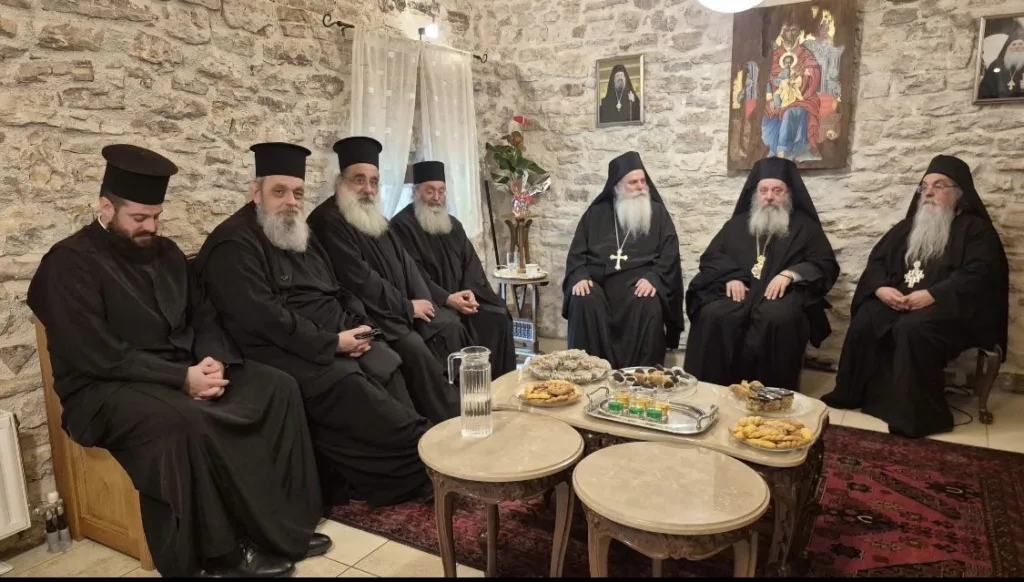 Πάτρα: Με λαμπρότητα τιμήθηκαν τα Εισόδια της Θεοτόκου στη Μονή Ομπλού ΦΩΤΟ