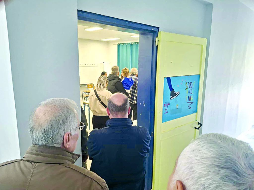 Εκλογικό θρίλερ στη Νέα Δημοκρατία Αχαΐας: Οριακή η επικράτηση του Μάκη Κατσιγιάννη Εκλογικό θρίλερ στη Νέα Δημοκρατία Αχαΐας: Οριακή η επικράτηση του Μάκη Κατσιγιάννη