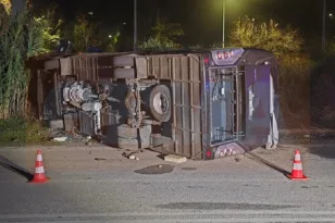 Τροχαίο στο Βελεστίνο: Εκτροπή τουριστικού λεωφορείου με 30 επιβάτες - Δέκα τραυματίες ΦΩΤΟ