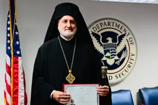Το μήνυμα του αρχιεπίσκοπου Αμερικής Ελπιδοφόρου για την απόκτηση της Αμερικανικής υπηκοότητας