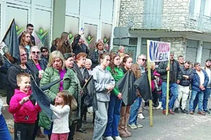 «Μπαράζ» αντιδράσεων για τα ΕΛΤΑ-Ανδρέας Κατσανιώτης: «Δεν θα χωνέψουμε τα λουκέτα»