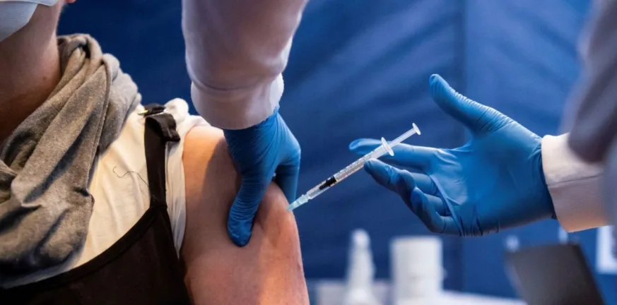 Γρίπη: Ξεκίνησε τέσσερις εβδομάδες νωρίτερα στην Ευρώπη, τι σημαίνει αυτή η αλλαγή και πόσο «βαριά» θα είναι φέτος