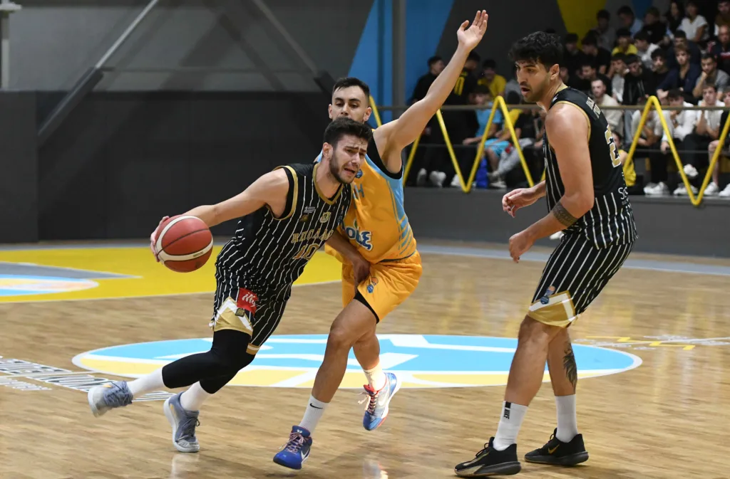 Ιστορική και μεγάλη νίκη για την ΑΕ Γλαύκου Έσπερου