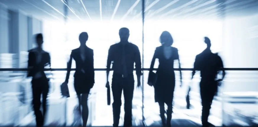 ΟΟΣΑ: 7 στις 10 επιχειρήσεις στην Ελλάδα αντιμετωπίζουν έλλειψη προσωπικού