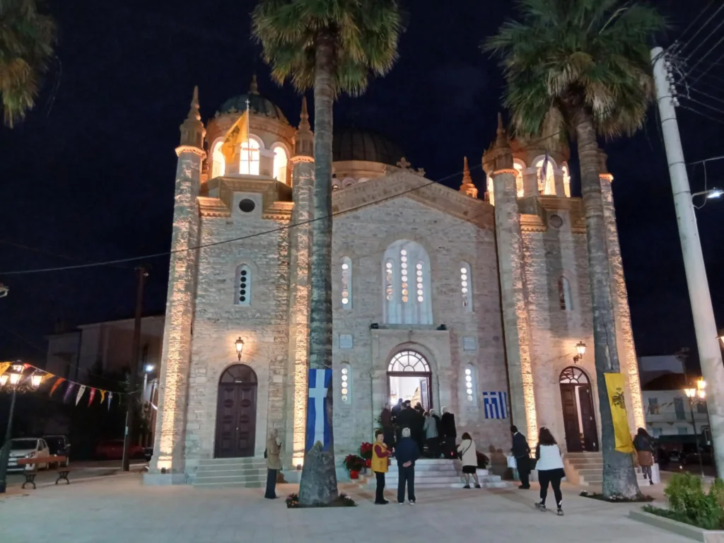 Αίγιο: Θεία λειτουργία στον Ι.Ν. Εισοδίων - Συγκίνηση και κατάνυξη