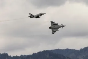 Ρουμανία: «Σήκωσε» μαχητικά όταν drone παραβίασε τον εναέριο χώρο της στη διάρκεια ρωσικής επίθεσης στην Ουκρανία