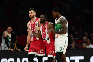 «Η ζωή δεν είναι δίκαιη και ποτέ δεν θα είναι. Το έχω ξαναπεί και θα το ξαναπώ… Ο Θεός δεν κάνει λάθη», η πρώτη ανάρτηση του Έβανς μετά τον τραυματισμό του