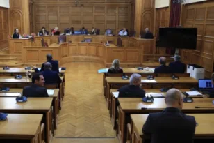 Τα βλέμματα στην εξεταστική για τον ΟΠΕΚΕΠΕ, καταθέτουν «φραπές» και «χασάπης»