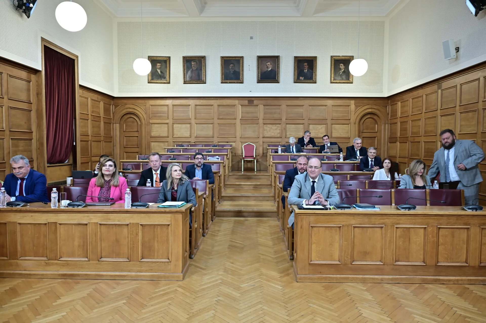 Μακάριος Λαζαρίδης στην Εξεταστική για τον ΟΠΕΚΕΠΕ: Καταθέτω μήνυση κατά της διευθύντριας Τύπου του γραφείου του ΠΑΣΟΚ Μακάριος Λαζαρίδης στην Εξεταστική για τον ΟΠΕΚΕΠΕ: Καταθέτω μήνυση κατά της διευθύντριας Τύπου του γραφείου του ΠΑΣΟΚ