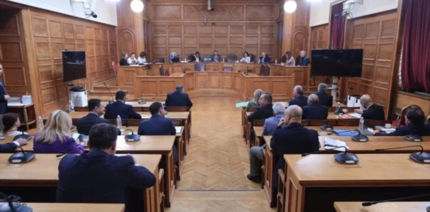 Εξεταστική για ΟΠΕΚΕΠΕ: Καταθέτει ο Αυγενάκης, δείτε ΑΠΕΥΘΕΙΑΣ