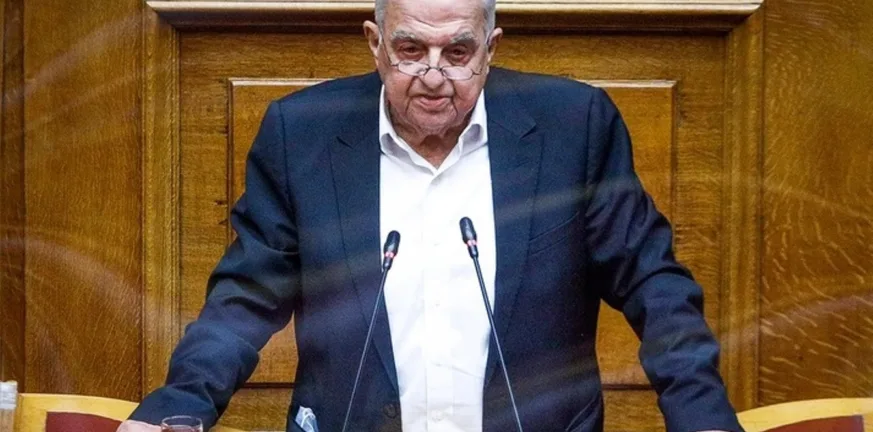 Αλέκος Φλαμπουράρης: Ενός λεπτού σιγή στη Βουλή στη μνήμη του