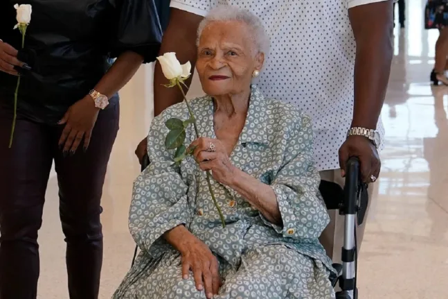 Πέθανε στα 111 η Βαϊόλα Φλέτσερ, τελευταία φωνή της σφαγής της Τάλσα – «Ενσάρκωσε αλήθεια, αντοχή και χάρη»