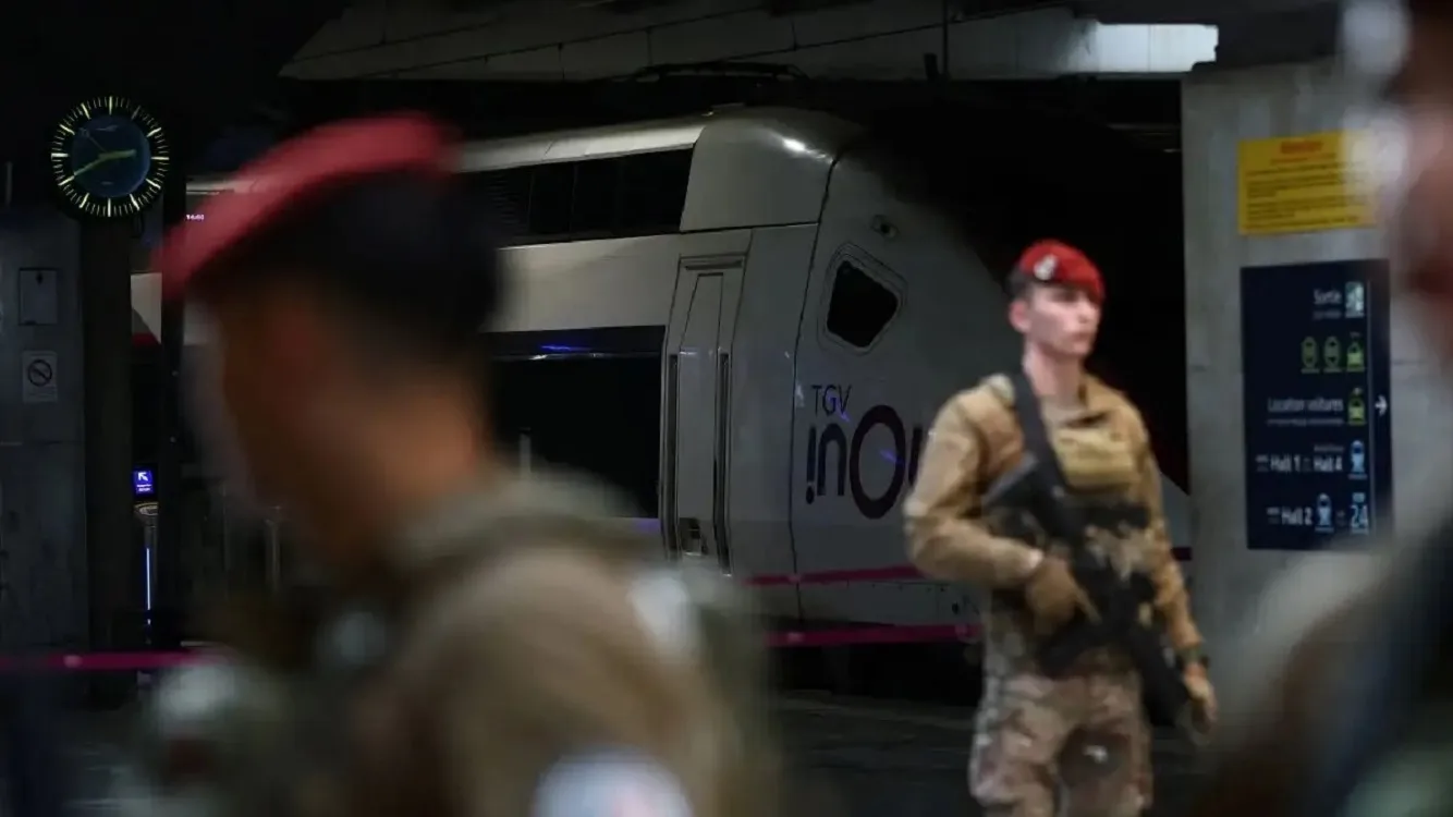 Γαλλία: Τέσσερις συλλήψεις για κατασκοπεία - Στο στόχαστρο οργάνωση με φιλορωσική δράση