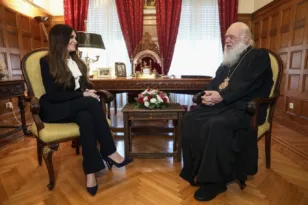 Συνάντηση της νέας πρέσβειρας των ΗΠΑ Κίμπερλι Γκίλφοϊλ με τον Αρχιεπίσκοπο Ιερώνυμο: «Είναι θαυμάσιο που σας γνωρίζω»