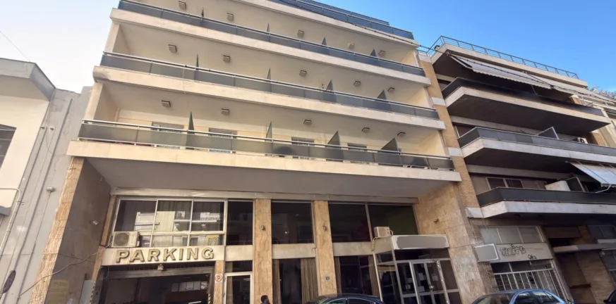 «Πολλές φορές μας απειλούσε να δώσουμε ψυχοφάρμακα. Ένας ασθενής έκατσε μια εβδομάδα σε κώμα», αποκαλυπτικές οι μαρτυρίες για το γηροκομείο της Κυψέλης