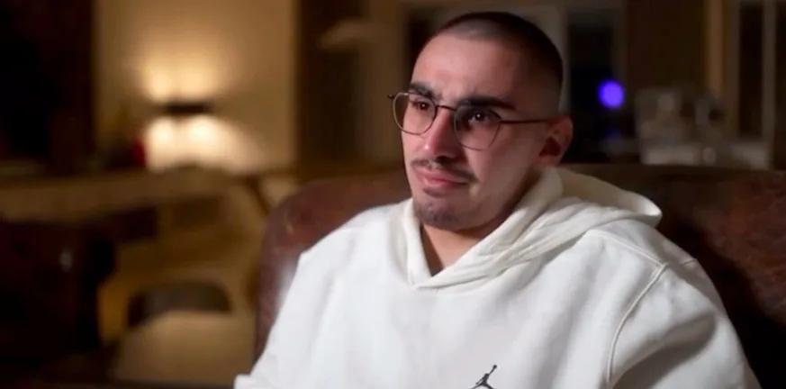 «Με έγδυσαν τελείως, μου πήραν ακόμη και τα εσώρουχα. Με έδεσαν ενώ ήμουν εντελώς γυμνός. Χειρότεροι από Ναζί»!