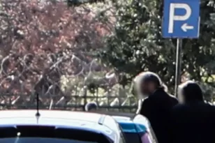 «Έλεγε ότι ήταν δεσπότης, περιττό να πω το τι χρυσαφικό και τι σταυρούς κουβάλαγε πάνω του», νέες αποκαλύψεις για τον ρασοφόρο Youtuber