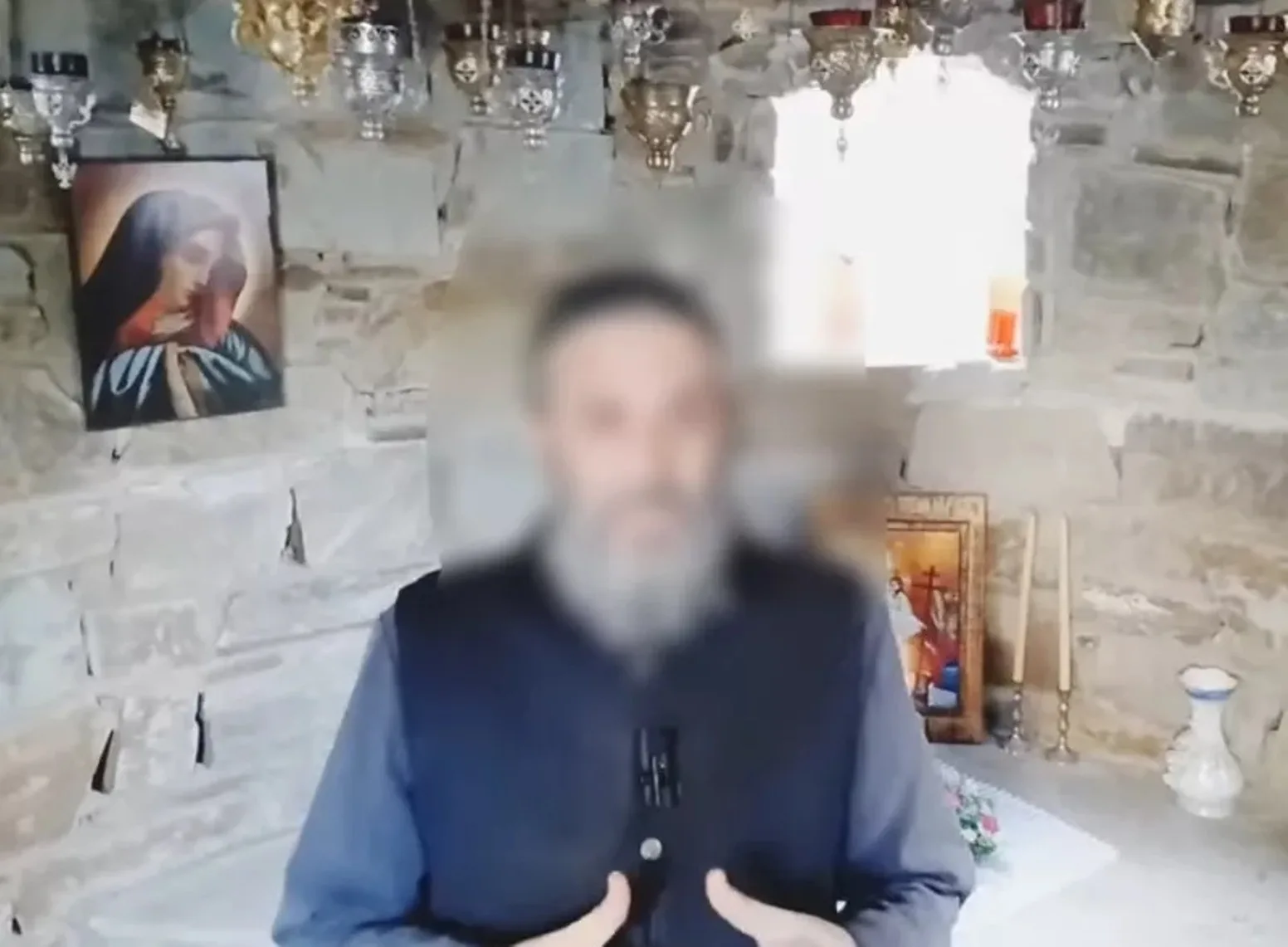 Ιερέας youtuber: «Κάναμε κοκαΐνη στην κουζίνα του ναού»