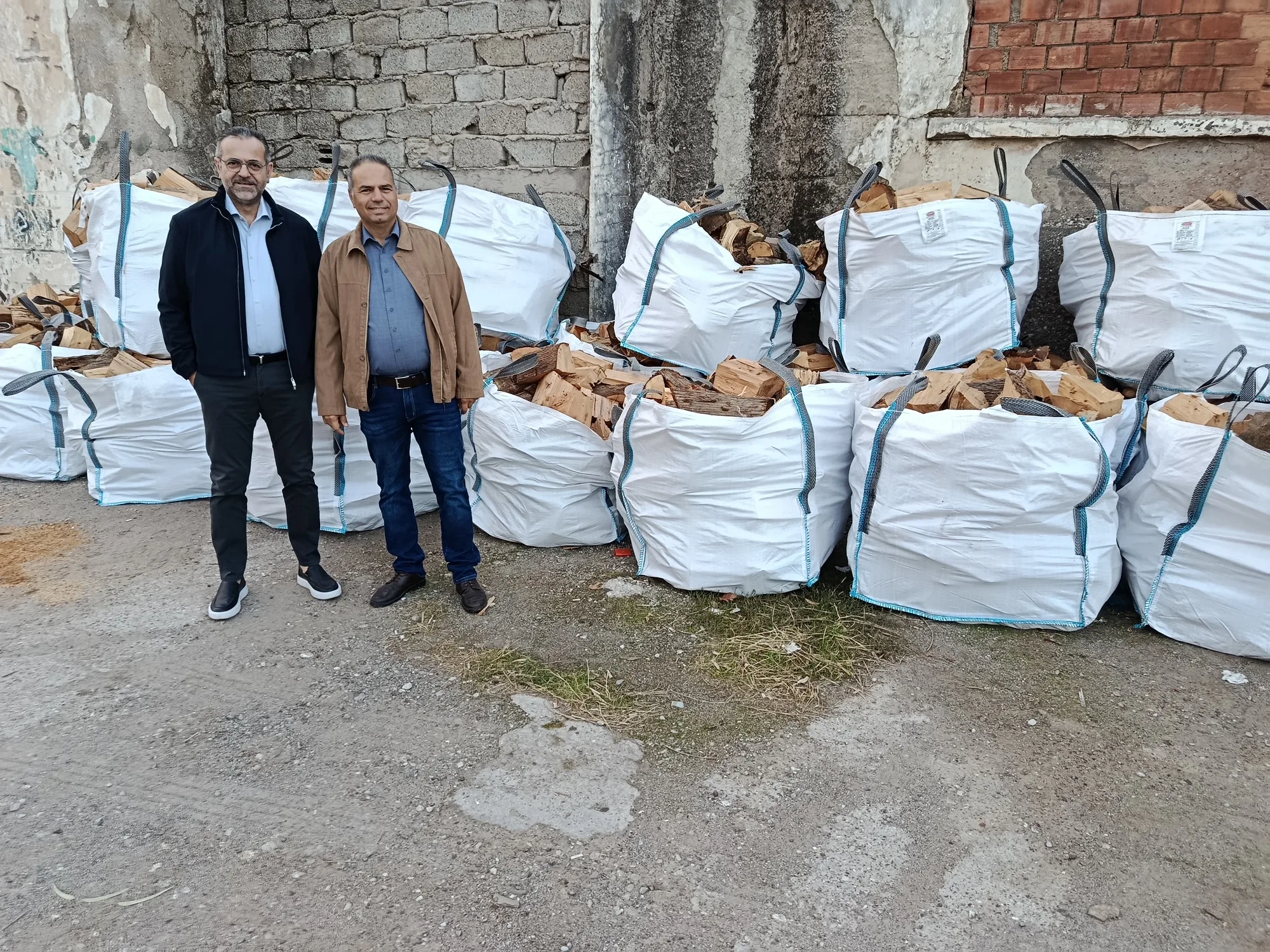 Αιγιάλεια: Δωρεάν διανομή καυσόξυλων σε νοικοκυριά μέσω Πρόνοιας και κοινωνικές δράσεις Αιγιάλεια: Δωρεάν διανομή καυσόξυλων σε νοικοκυριά μέσω Πρόνοιας και κοινωνικές δράσεις