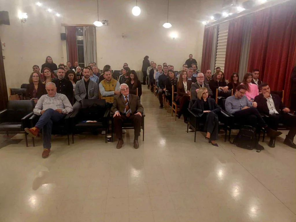 Το Επιμελητήριο Αχαΐας στο πλευρό των οικογενειακών επιχειρήσεων Το Επιμελητήριο Αχαΐας στο πλευρό των οικογενειακών επιχειρήσεων