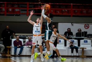 Ο Προμηθέας ήττα-πισωγύρισμα από τη Λέγκια στην Πάτρα - Φωτογραφίες