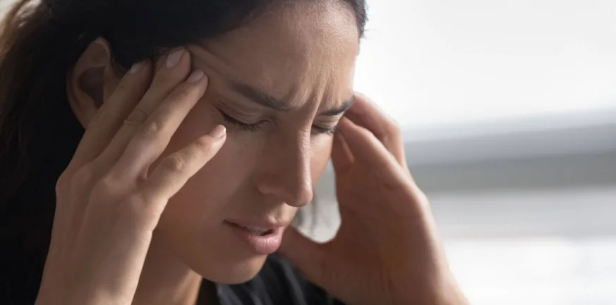 Αυχένας και ημικρανίες: Αναγνωρίζετε, μήπως, δικά σας συμπτώματα; ΒΙΝΤΕΟ