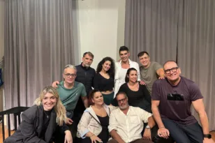 Οι «Υποκριτές» παρουσιάζουν την κωμωδία «Να’μαστε και κάπου άνθρωποι»