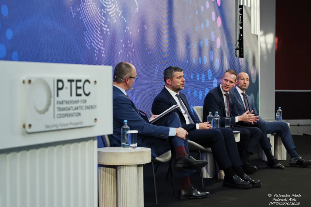 ΑΔΜΗΕ - Μανουσάκης: Η ανάπτυξη των ηλεκτρικών δικτύων να συμβαδίσει με την επενδυτική έκρηξη της Τεχνητής Νοημοσύνης ΑΔΜΗΕ - Μανουσάκης: Η ανάπτυξη των ηλεκτρικών δικτύων να συμβαδίσει με την επενδυτική έκρηξη της Τεχνητής Νοημοσύνης