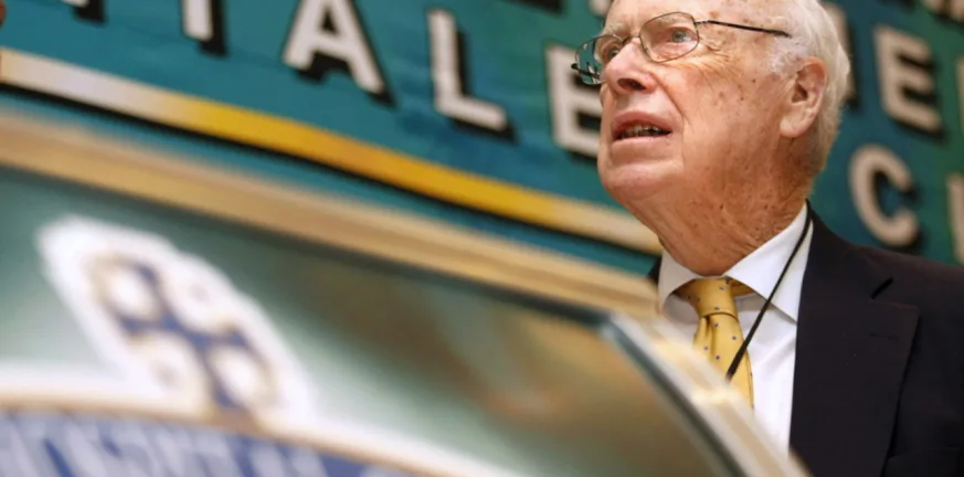 Πέθανε ο αμφιλεγόμενος Νομπελίστας Τζέιμς Γουότσον, ΒΙΝΤΕΟ