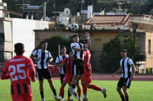 Ισοπαλία στο Αίγιο, με 10 η Παναχαϊκή από το 40′