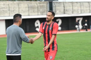 Ο Παναιγιάλειος το ντέρμπι, δεν άντεξε με 10 η Παναχαϊκή Ο Παναιγιάλειος το ντέρμπι, δεν άντεξε με 10 η Παναχαϊκή