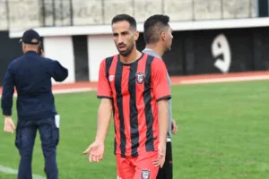 Ο Παναιγιάλειος το ντέρμπι, δεν άντεξε με 10 η Παναχαϊκή Ο Παναιγιάλειος το ντέρμπι, δεν άντεξε με 10 η Παναχαϊκή