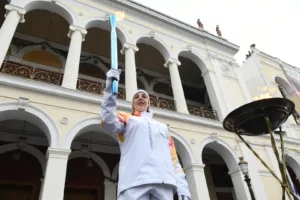 H Πάτρα υποδέχθηκε την Ολυμπιακή Φλόγα ΦΩΤΟΓΡΑΦΙΕΣ