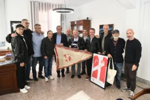 Ο Ολυμπιακός Πατρών τιμήθηκε για τα 100 του χρόνια από τον Κώστα Πελετίδη