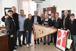 Ο Ολυμπιακός Πατρών τιμήθηκε για τα 100 του χρόνια από τον Κώστα Πελετίδη