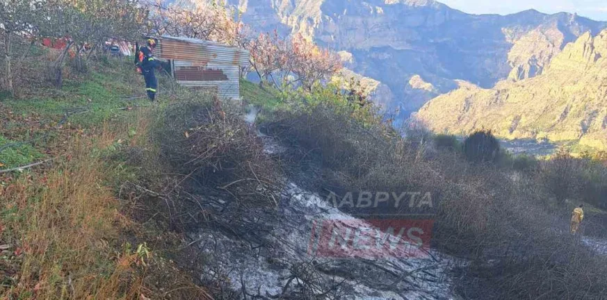 Καλάβρυτα: Υπό έλεγχο η πυρκαγιά στην Κερνίτσα