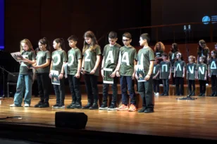 Το Δημοτικό Σχολείο Καμινιών συμμετείχε σε φιλανθρωπική συναυλία