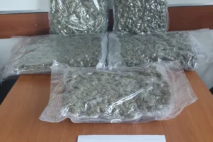 Συνελήφθη να μεταφέρει περισσότερα από 5 κιλά κάνναβης