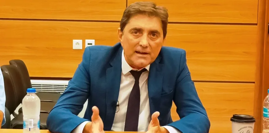 Κ. Καρπέτας: Η περιφερειακή Αρχή Φαρμάκη ζητά να μοιραστούμε την αποτυχία της στον Οδοντωτό