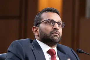 Στο Πεκίνο ο επικεφαλής του FBI για τον περιορισμό ροής φαιντανύλης προς τις ΗΠΑ