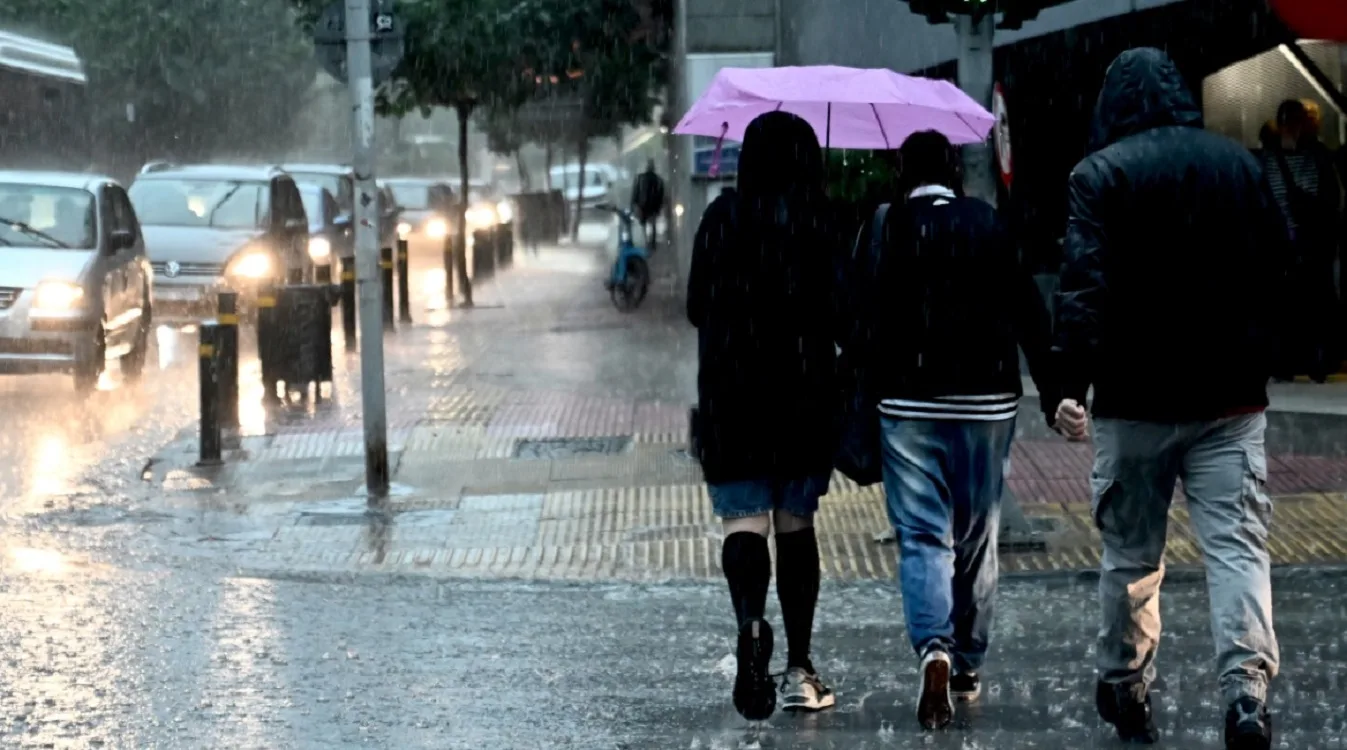 Κακοκαιρία Adel: Τριήμερα ύψη βροχής-ρεκόρ σε όλη τη χώρα - Γιατί η Αττική πλημμύρισε με μόλις 40 χιλιοστά