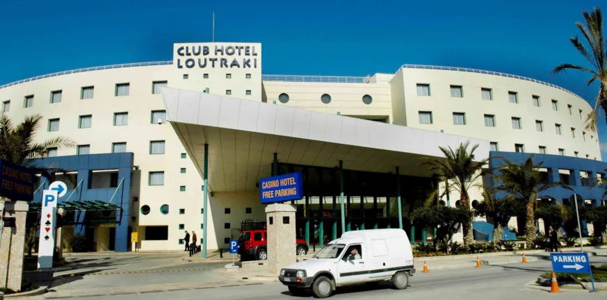 «Η επιχείρηση δεν εμπλέκεται με τις έκνομες ενέργειες», το καζίνο Λουτρακίου για το κύκλωμα με τις «μαϊμού» επενδύσεις