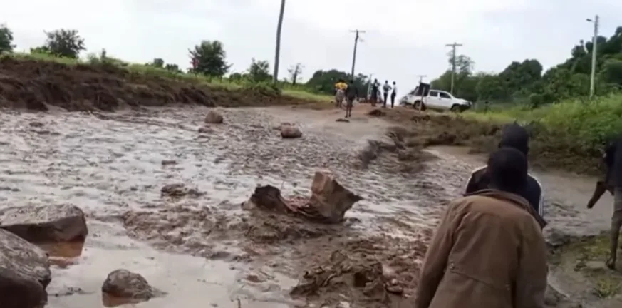 Κένυα: Τουλάχιστον 21 άνθρωποι έχασαν τη ζωή τους και 31 φέρονται ως αγνοούμενοι Κένυα: Τουλάχιστον 21 άνθρωποι έχασαν τη ζωή τους και 31 φέρονται ως αγνοούμενοι