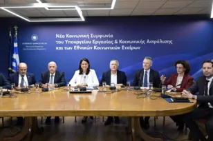 Ιστορική συμφωνία για συλλογικές συμβάσεις: «Ανάσα ασφάλειας» για εργαζόμενους, τέλος στους μνημονιακούς περιορισμούς